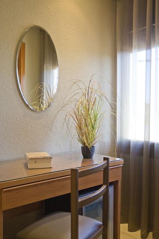פאלס Hostal Barris חדר תמונה