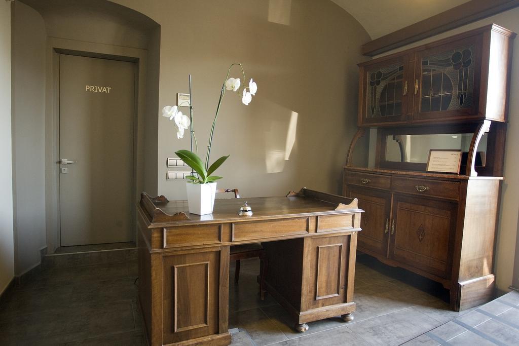 פאלס Hostal Barris מראה חיצוני תמונה