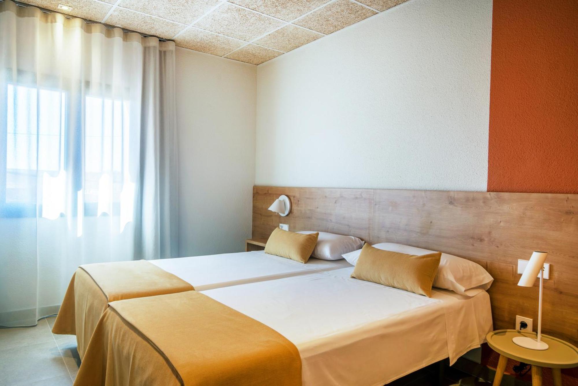 פאלס Hostal Barris חדר תמונה